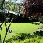 La Meizou, Gite A Champeix 度假居 *