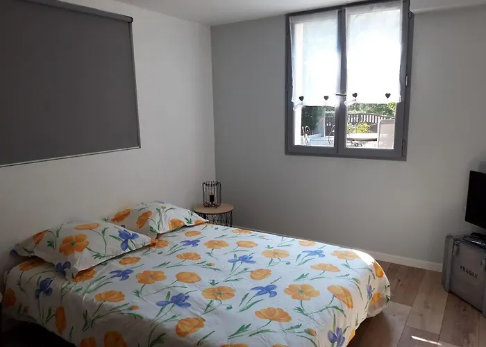 Feriehus La Meizou, Gite A Champeix *