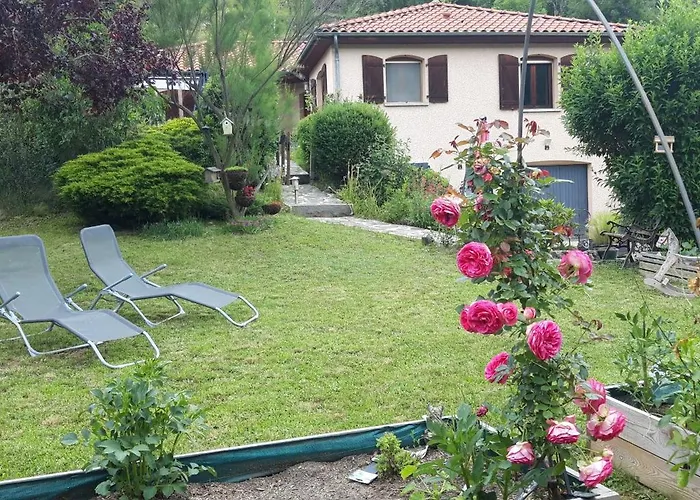 Feriehus La Meizou, Gite A Champeix