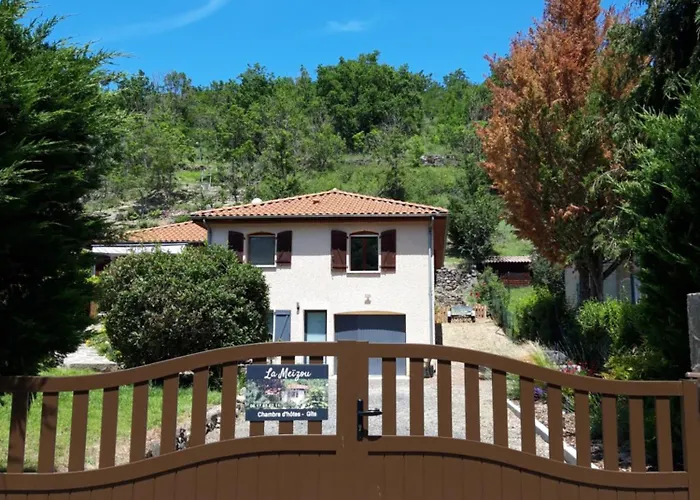 Feriehus La Meizou, Gite A Champeix