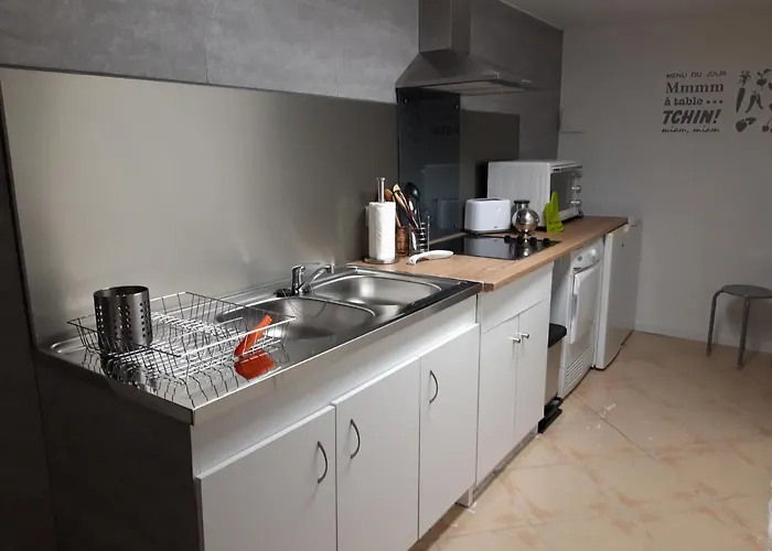 Feriehus La Meizou, Gite A Champeix