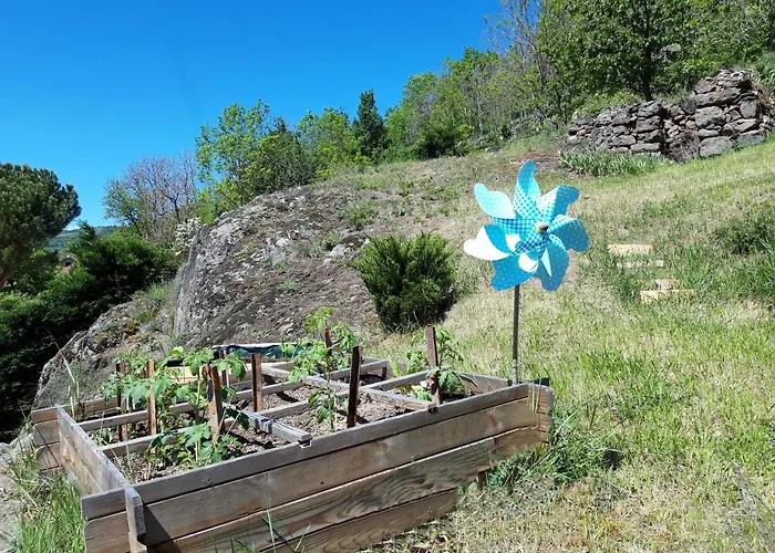 La Meizou, Gite A Champeix Feriehus *